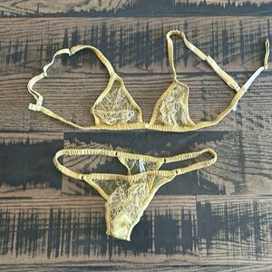 Gooseberry Intimates Lingerie Set